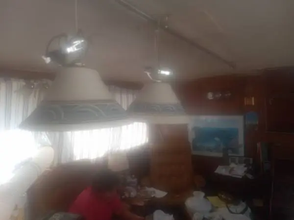 HANGING LIGHT FIXTURES