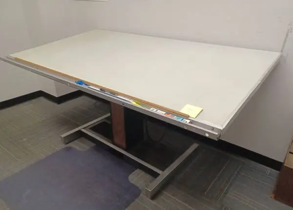 ELECTRIC DRAFTING TABLES