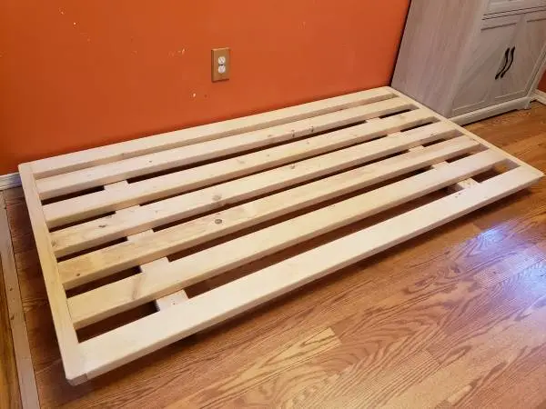 Low yoga Twin Bed Base