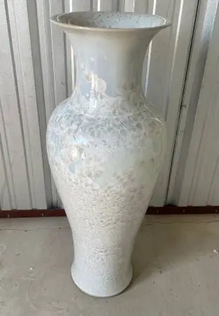 40 TALL CERAMIC FLOOR VASE