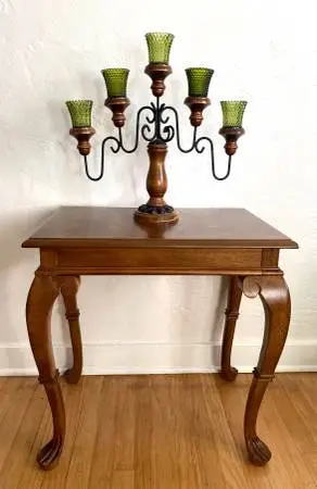 Queen Anne Style Solid Wood Entryway/Console/Accent Table