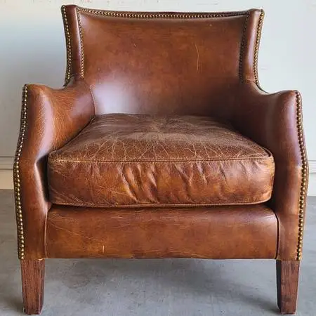 vintage leather chair/furniture
