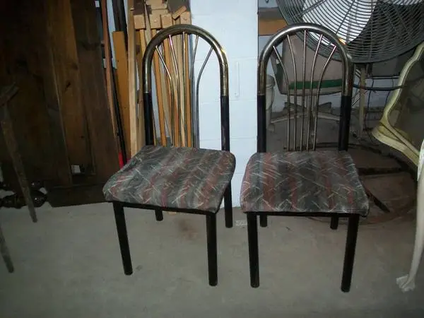 2 metal padded chairs