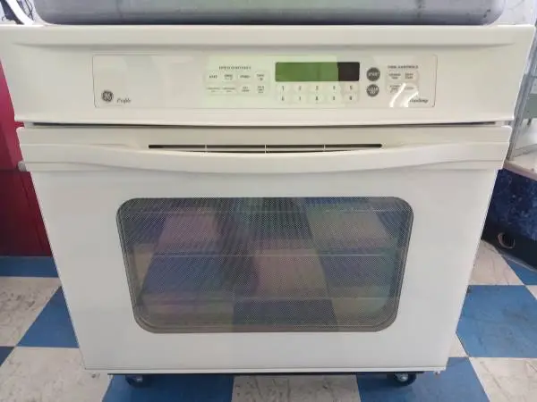 ~~~~~~> GE electric wall oven & gas cooktop combo, bisq.