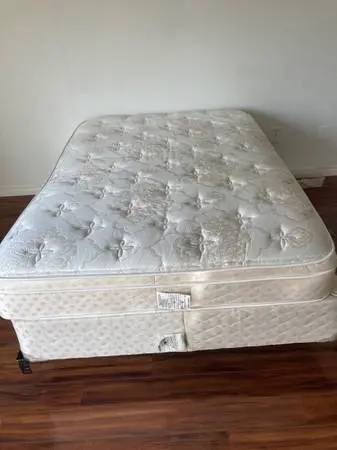 Full size pillowtop mattress