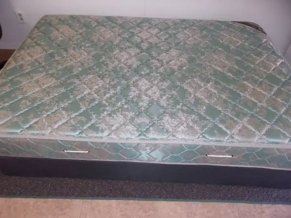 SERTA PERFECT SLEEPER FULL MATTRESS SET, REAL NICE