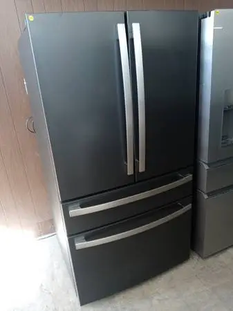 ★GE Cafe black stainless 4-door french door fridge -mismatched handles