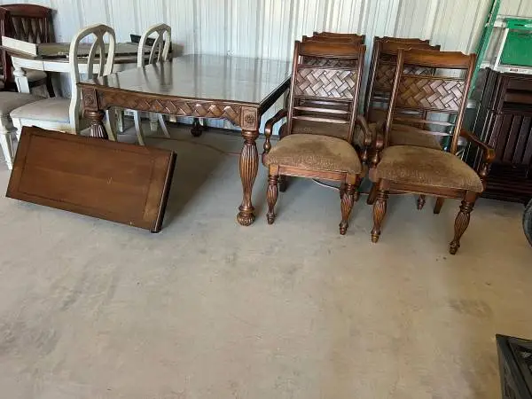 Ashley Furniture Solid Wood Dining Set w/2 Leafs