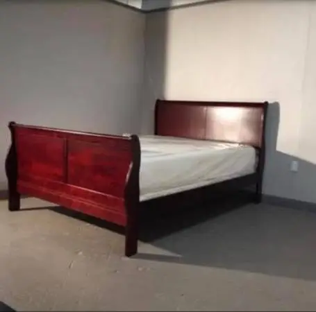 BRAND NEW FULL/QUEEN/KING WOOD SLEIGH BED WITH MATTRESS SET (FREE DELIVERY)