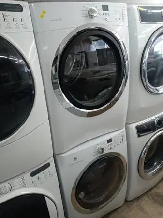 ★Electrolux stackable front load washer and dryer set