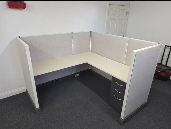 **🏈🏈🏈Used Herman Miller cubicles, workstations in stock🏈🏈🏈-01