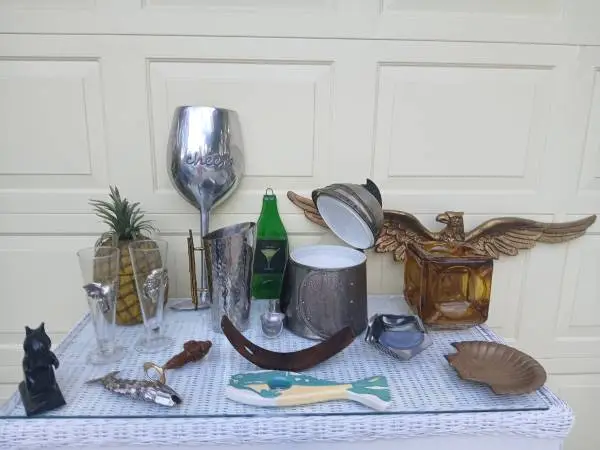 HOME DRINKS BAR ITEMS, MAN CAVE, FATHERS DAY, GREAT ITEMS