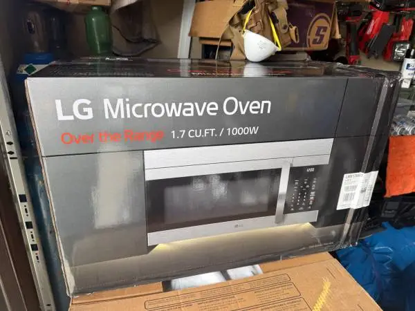 New In Box LG 1.7 cu. ft. Over-the-Range Microwave Oven in Stainless