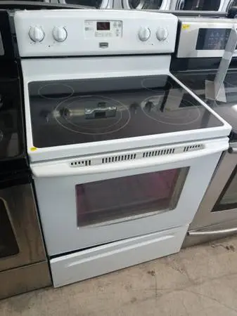 ★Maytag white glass-top stove