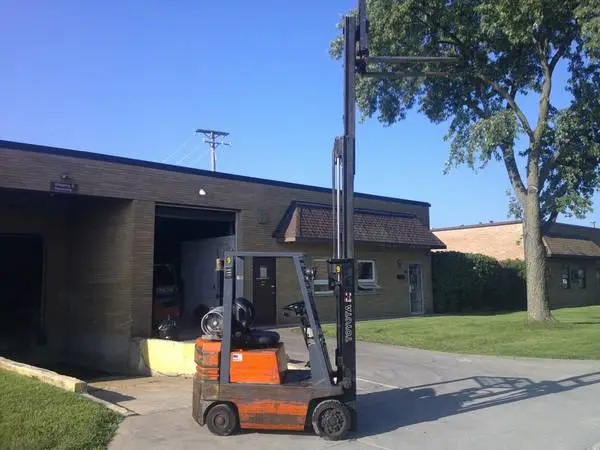 TOYOTA FORKLIFT