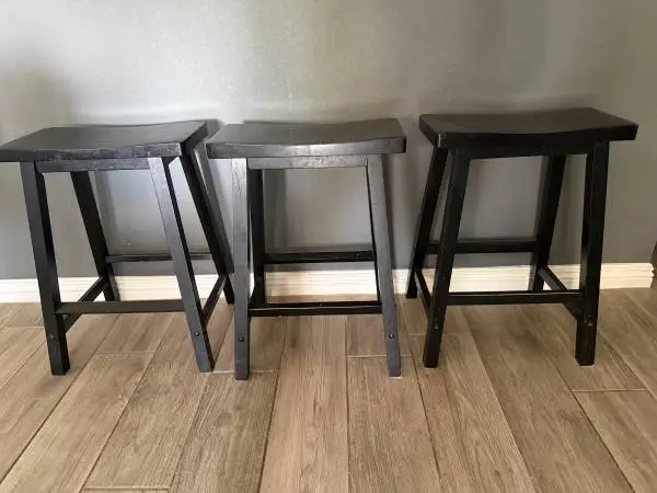 3 wooden kitchen bar stools