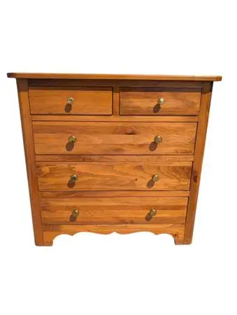 Pennsylvania House Knotty pine 5 drawer lowboy dresser