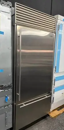 Stainless steel Right Hinge Refrigerator SubZero