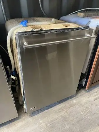 SS GE Dishwasher Fully Integrated Model #ZBD0710K15SS Used