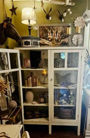 Charming Off White China Cabinet/Hutch