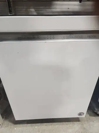 Like brand new KitchenAid by Whirlpool 24 built-in dishwasher