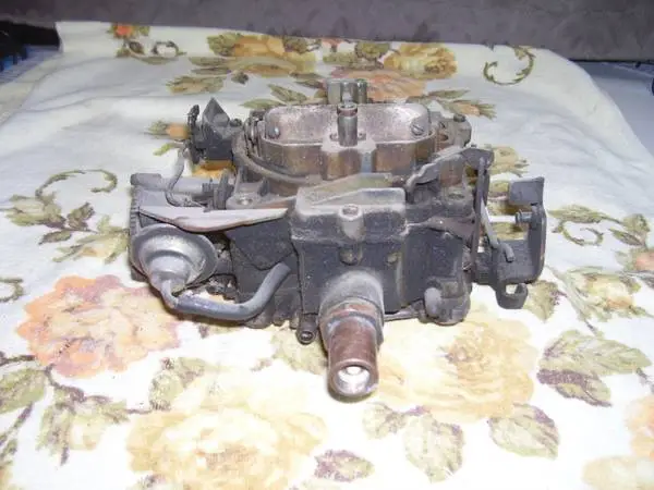 1976 Quadrajet Carburetor Rochester 7045257