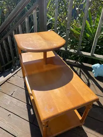 Midcentury modern 2 tier end table by Heywood Wakefield