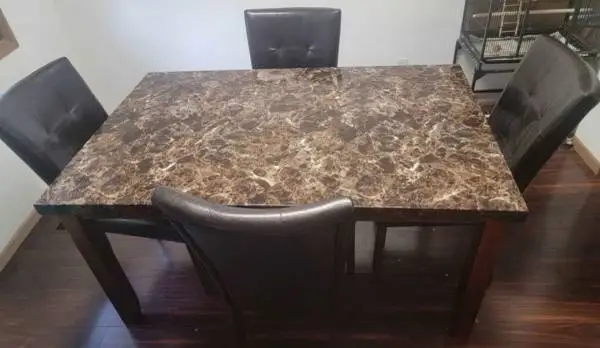 Dining table set