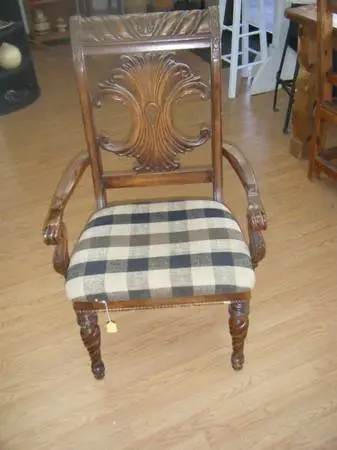 4 Chairs