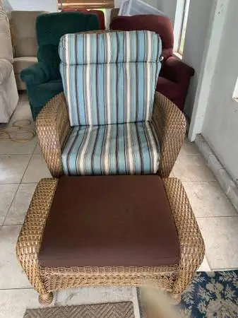 Wicker Recliner & Ottoman in Excellent Condition