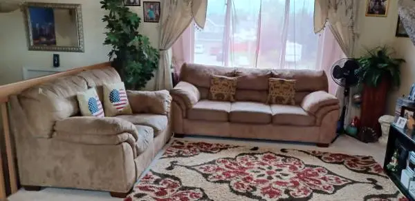 SOFA & LOVESEAT SET