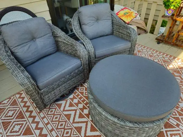 Outdoor furniture with covers