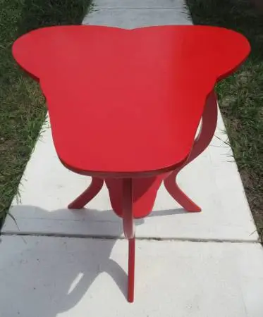 Red Hat or Bell Table with 1 shelf