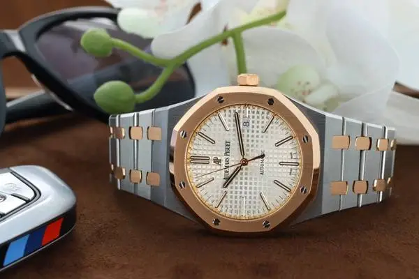 NEW 2025 AUDEMARS PIGUET Royal Oak SELFWINDING ref:Ref. 15550SR.OO. 13