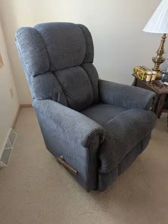 Recliner Chairs