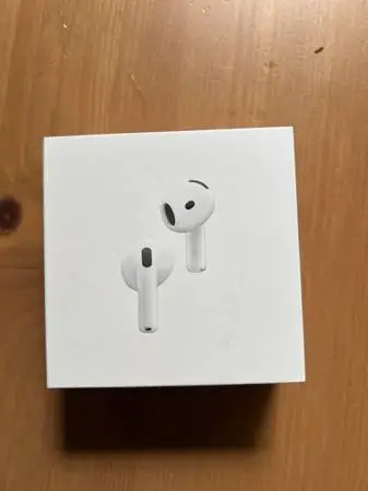 Airpods 4 with noise cancellation