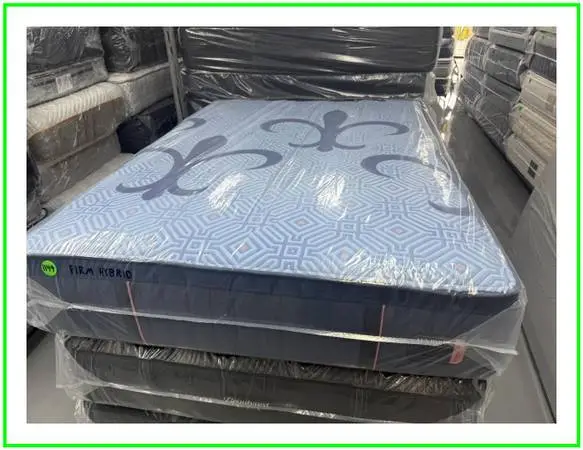 Queen Size Stearns & Foster Lux Estate Hybrid Mattress & Box Bed Set