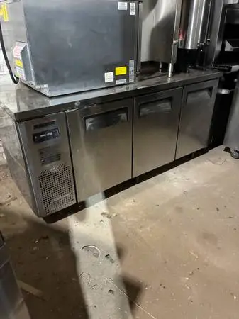 6 ft turbo air lowboy refrigerator /  restaurant Equipment