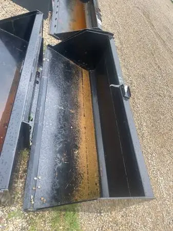 Skid steer mulch bucket