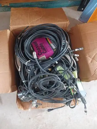 CABLE & TV HOOK UPS