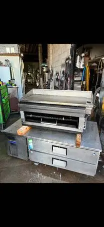 42 inch grill with the cheese melter  /restaurant equipment