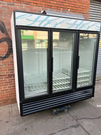 3 door Refrigerator Cooler/restaurant equipment