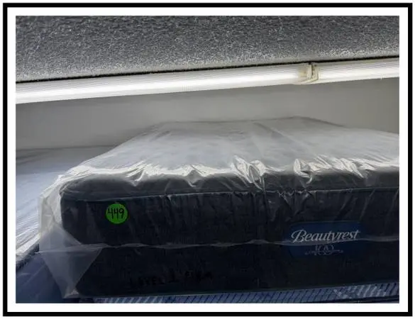 FULL SIZE SIMMONS BEAUTYREST LEVEL 1 (FIRM) MATTRESS & BOX BED