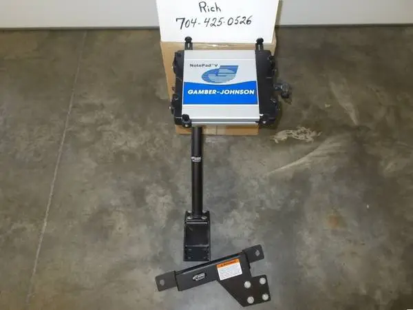 LAPTOP COMPUTER CRADLE WITH STAND