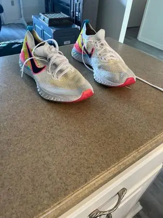 Nike mens shoes size 13