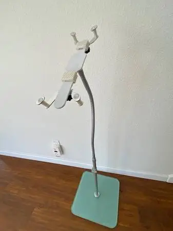 Adjustable Tablet / Phone Floor Stand – Flexible Gooseneck, Hands-Free