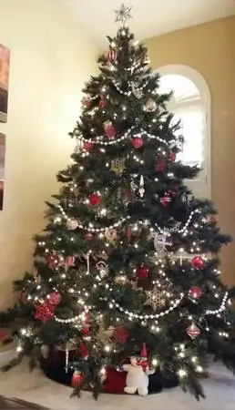 🎄Artificial Christmas Tree w LED Lights (warm white & multi color)