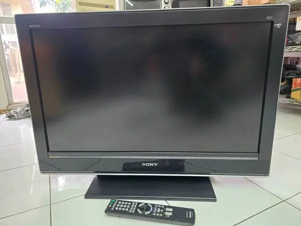 Sony Bravia KDL-32XBR4 (Excellent Condition) 1080P HD TV