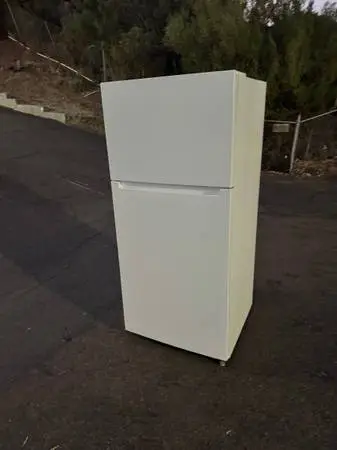 18 cubic refrigerator with freezer (free local delivery)