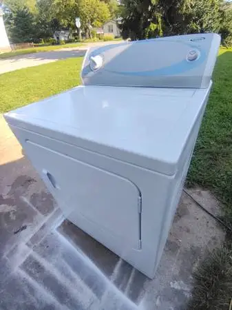 WHIRLPOOL SUPER CAPACITY ELECTRIC DRYER. WORKS LIKE NEW!
